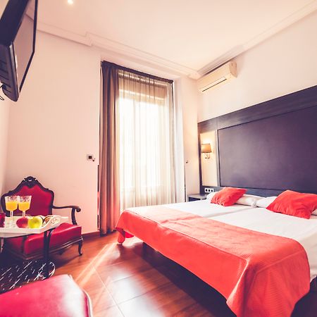 Hostal Sol Los Angeles Madrid Exterior foto