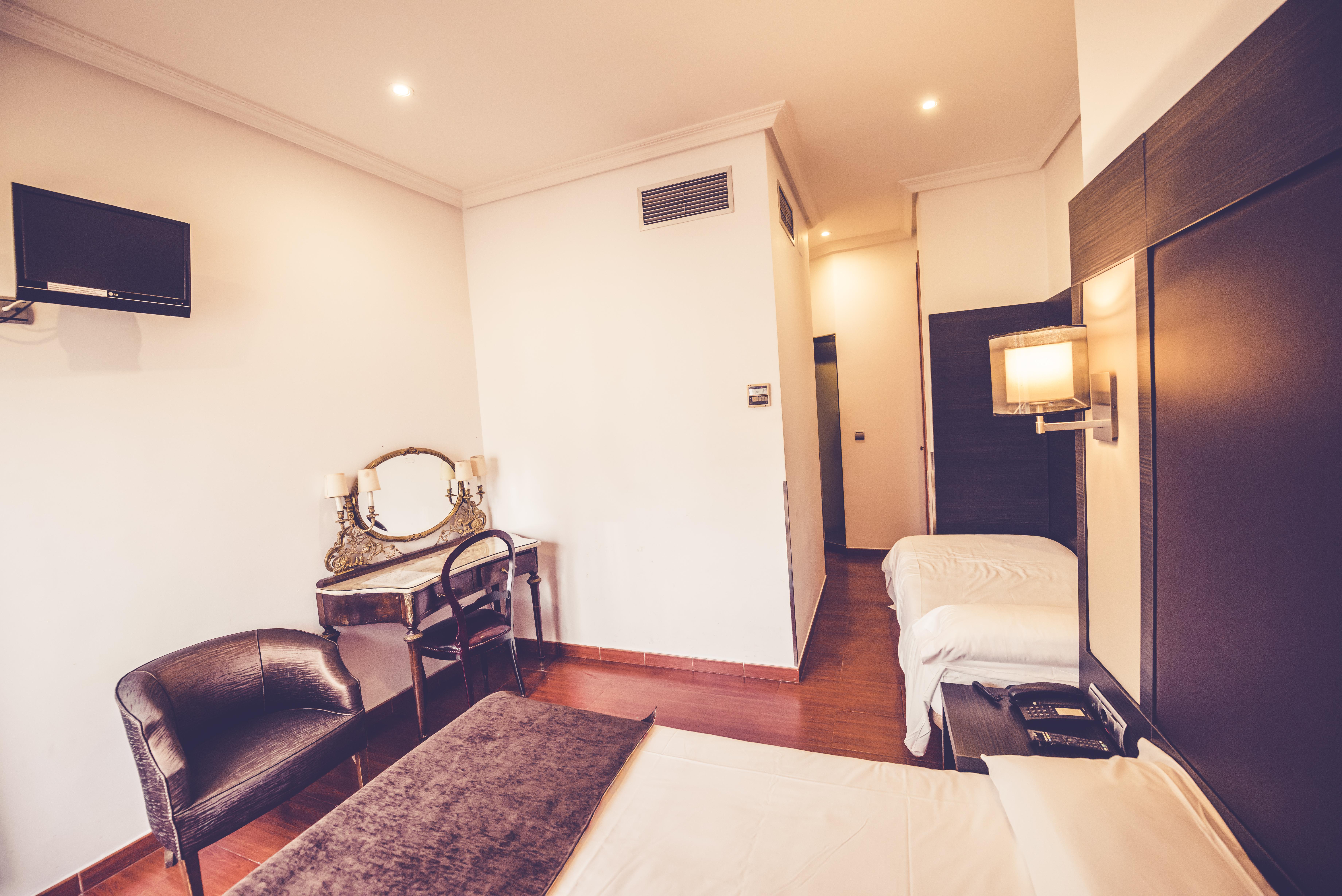 Hostal Sol Los Angeles Madrid Exterior foto