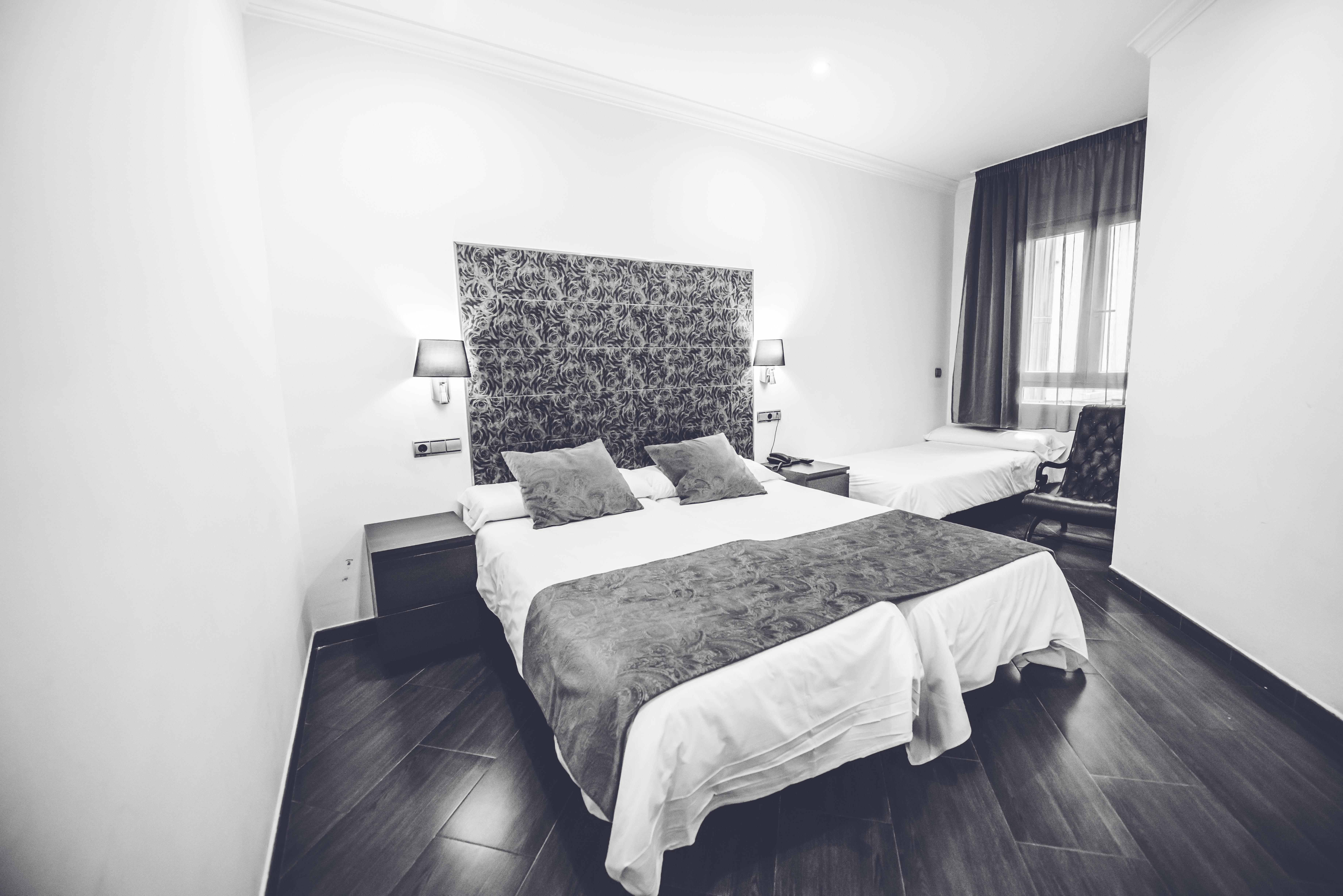 Hostal Sol Los Angeles Madrid Exterior foto