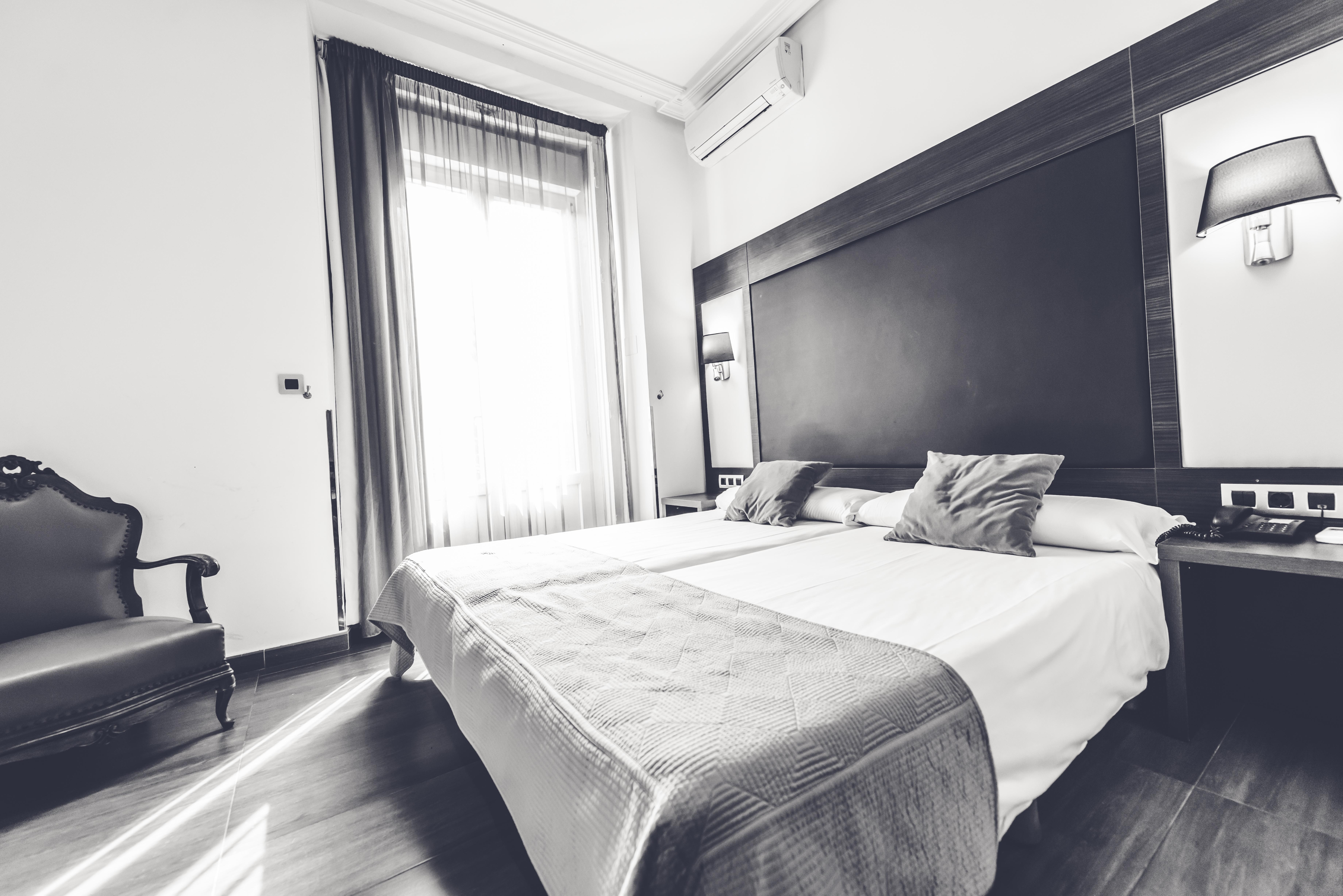 Hostal Sol Los Angeles Madrid Exterior foto